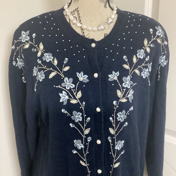 Koret Women’s NavyBlue Pearl & Floral Embroidery Pearl Button Down LS Cardigan - Picture 3 of 5